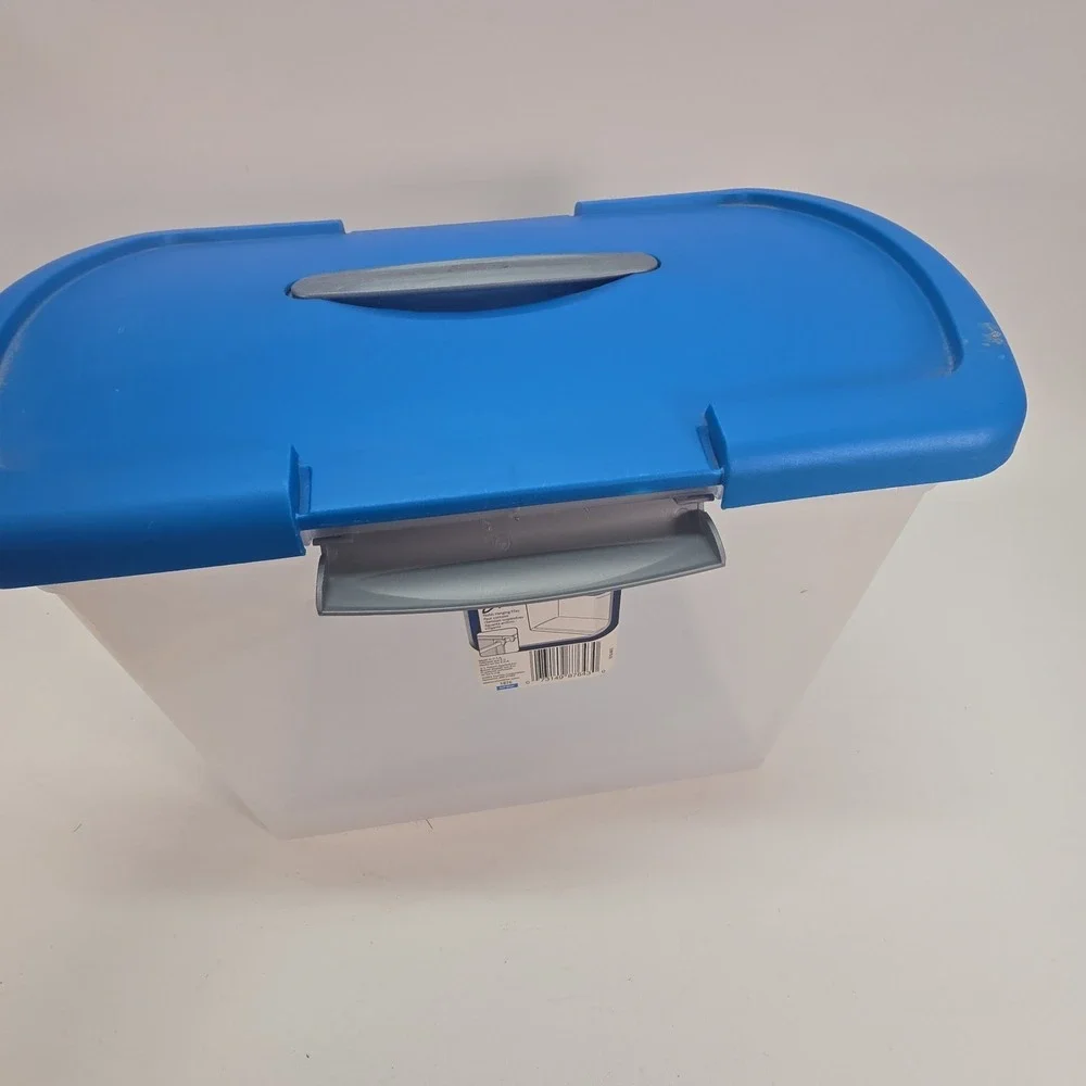 Sterilite Show Offs Blue Lid Gray Handle & Closure Snap Lid USA